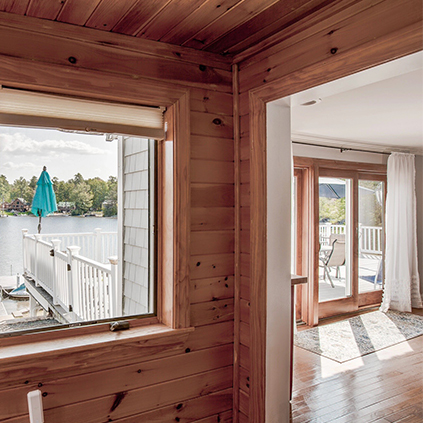 deck with view on the Lake Ossipee