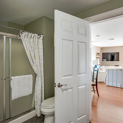 bathroom of the vacation house